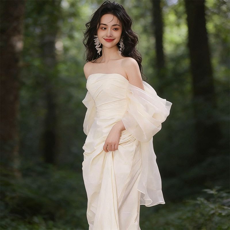 BHstyle Minimalistisch Ball-Gown Satin Trägerlos Statement-Ärmel Modern Edel Anlassmode Weiß Creme 32-44