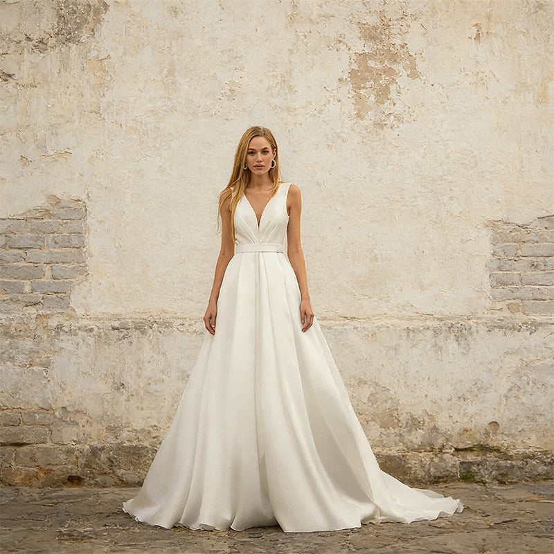 BHstyle Satin-Ball-Gown in A-Linie mit Taschen – Klassisches Ballkleid mit V-Ausschnitt und breitem Taillenbund 32-44