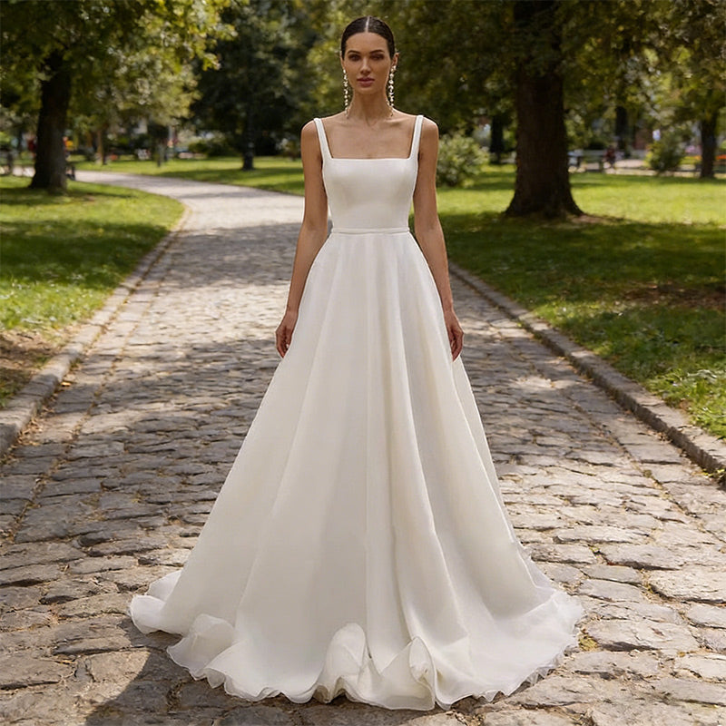 BHstyle Klassisches A-Linie Ball-Gown aus Satin – Ballkleid mit quadratischem Ausschnitt und offener Rückenpartie 32-42